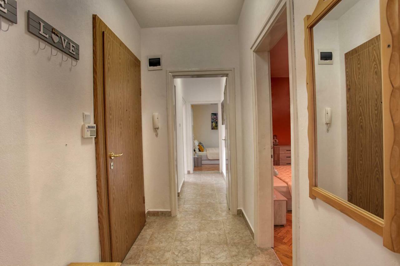 Terrace Home - Three Bedrooms City Center Plovdiv Eksteriør bilde